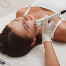 Load image into Gallery viewer, 11.11 50% OFF - Silvia LuxRF™ V-FaceLift and Tightening - 60min